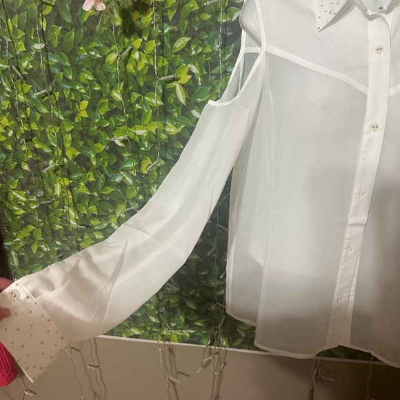 White sheer long sleeve blouse - Picture 2 of 5